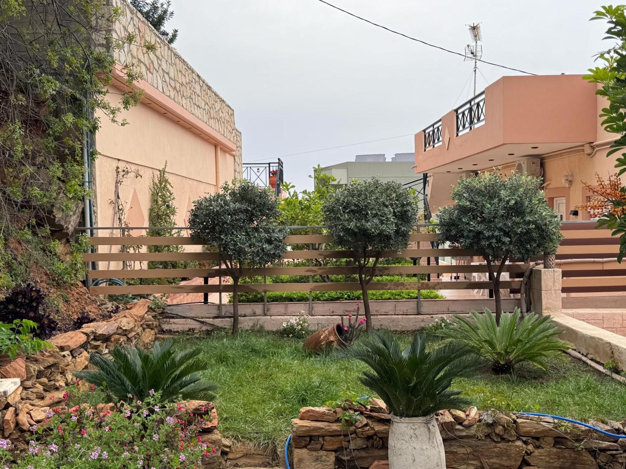 Golden View Apartment Agia Pelagia  Exterior photo
